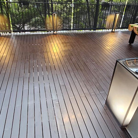 Hengwood Project Gallery - Decking