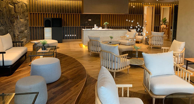 Burmese Walnut vs. White Oak Flooring: Choosing the Right Modern Aesthetic